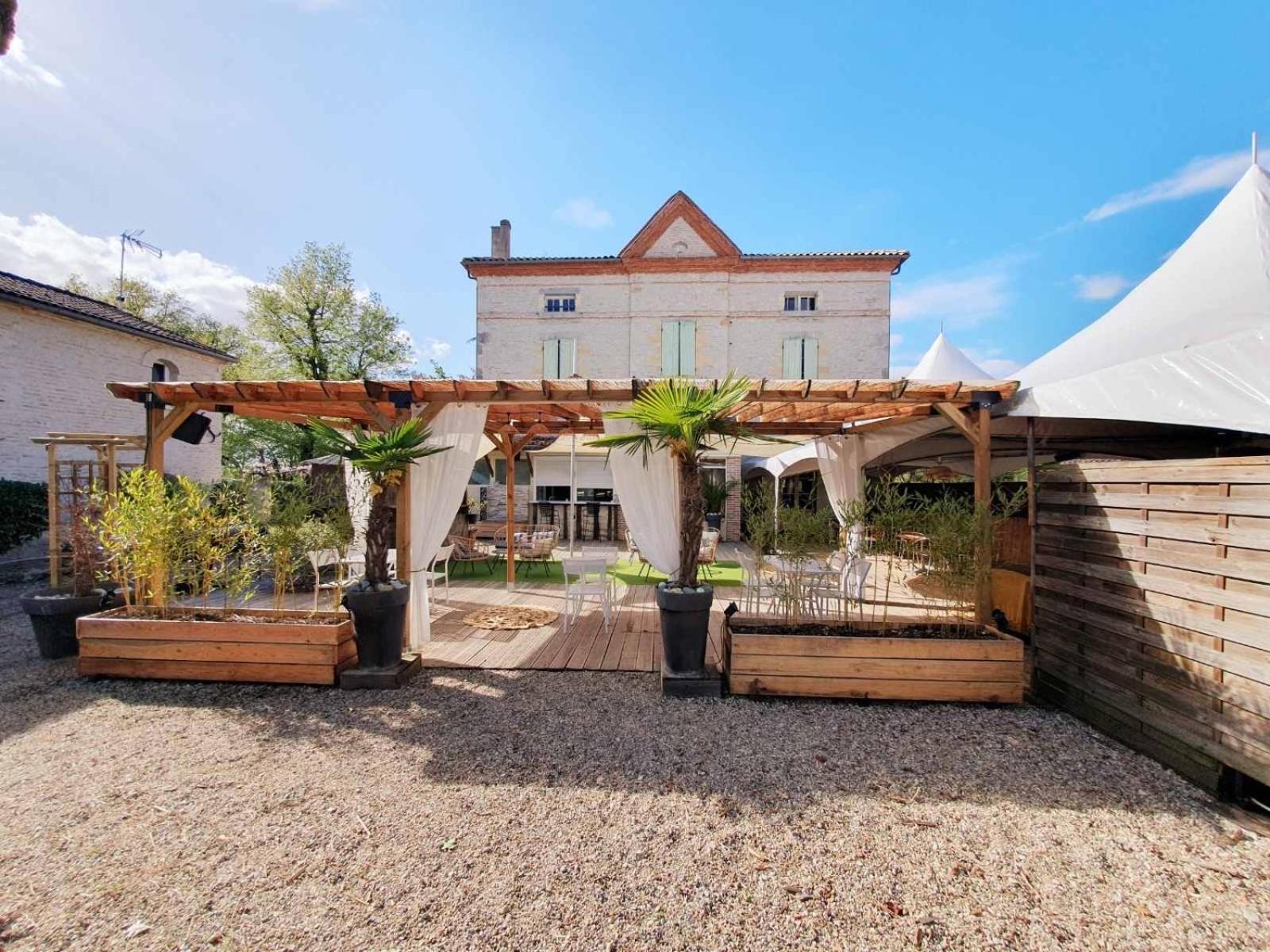 Le Baraillot, Chambres Et Repas D'Hotes, Soiree Etape Aiguillon Exterior photo